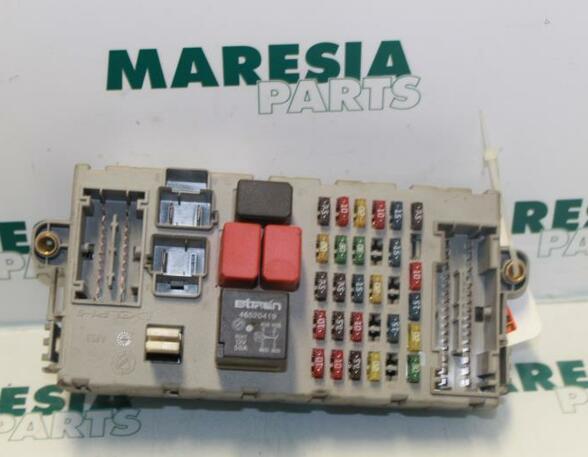 Fuse Box FIAT Punto (188), FIAT Punto Kasten/Schrägheck (188)