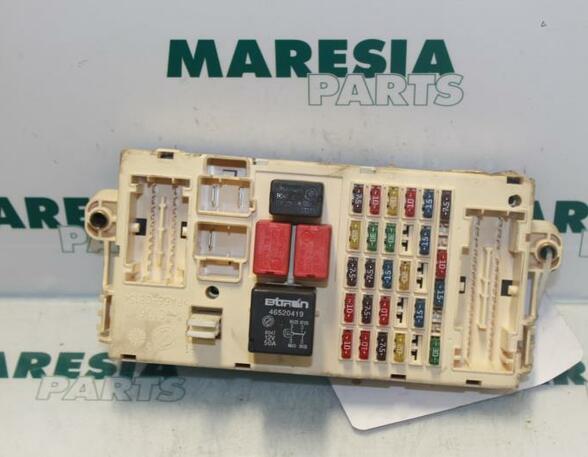 Fuse Box FIAT Punto (188)