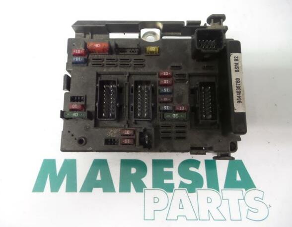 Fuse Box PEUGEOT 307 (3A/C)