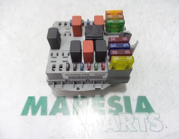 Fuse Box FIAT PUNTO (188_), FIAT PUNTO Hatchback Van (188_)