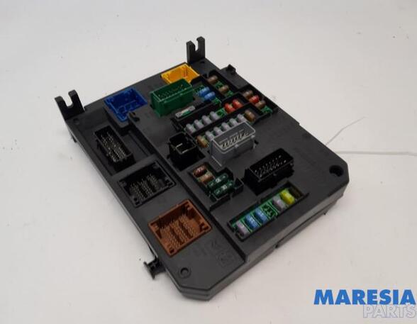 Fuse Box PEUGEOT 508 SW I (8E_), PEUGEOT 508 I (8D_)