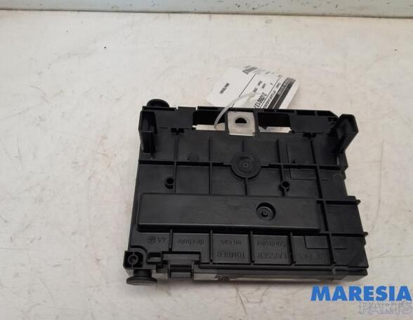 Fuse Box PEUGEOT 308 SW I (4E_, 4H_)