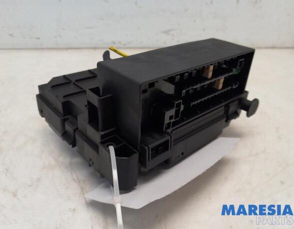 Fuse Box PEUGEOT 508 SW I (8E_), PEUGEOT 508 I (8D_)