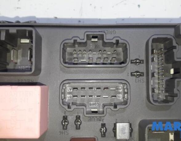 Fuse Box RENAULT ESPACE IV (JK0/1_)