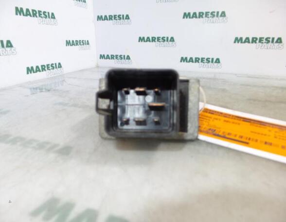 Glow Plug Relay Preheating RENAULT Trafic II Kasten (FL)