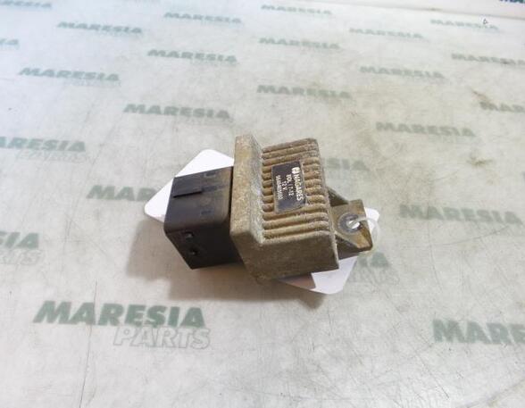 Glow Plug Relay Preheating RENAULT Scénic II (JM0/1)