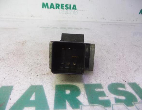 Glow Plug Relay Preheating RENAULT LAGUNA III Grandtour (KT0/1)