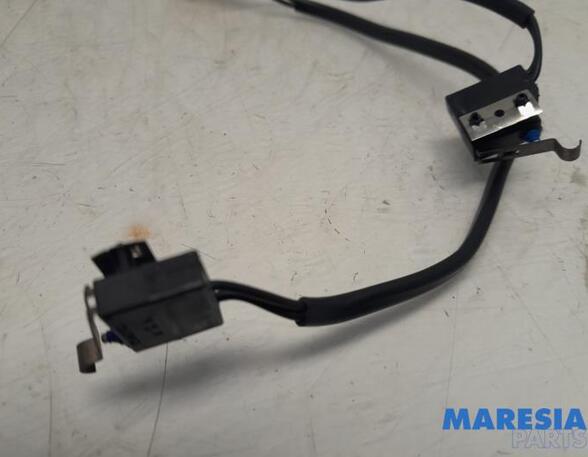 Sensor Peugeot 307 CC  8484L3 P21250789