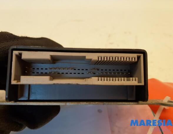 Control unit for Airbag RENAULT TRAFIC III Van (FG_)