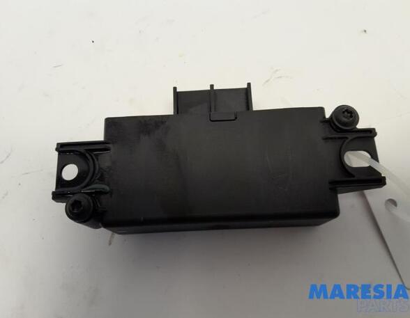 Steuergerät Einparkhilfe Opel Vivaro B Kasten X82 259904115R P20671591