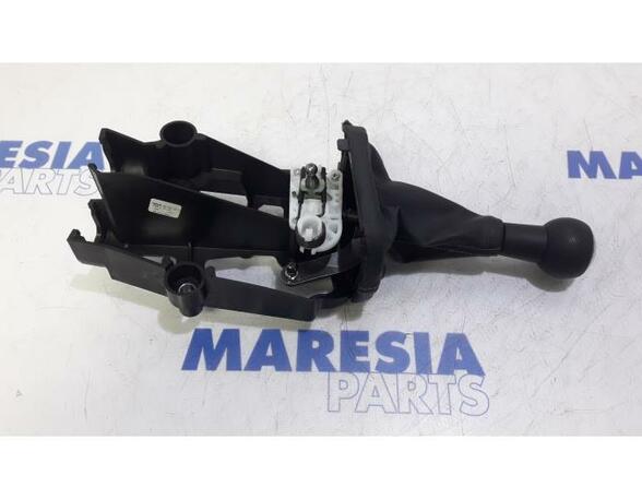 Schalthebel Citroen C3 Picasso SH 2400LP P13131476