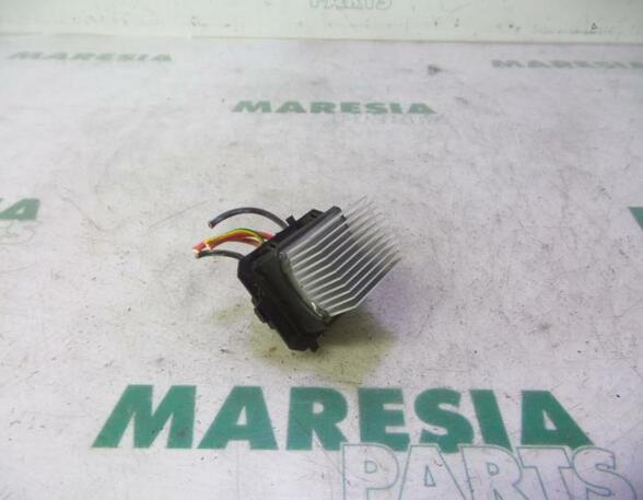 Resistor Interior Blower RENAULT MEGANE III Grandtour (KZ0/1)