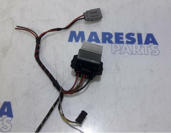 Resistor Interior Blower RENAULT Captur I (H5, J5), RENAULT Clio IV (BH)