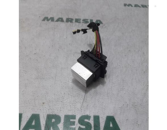 Resistor Interior Blower RENAULT MEGANE III Grandtour (KZ0/1)