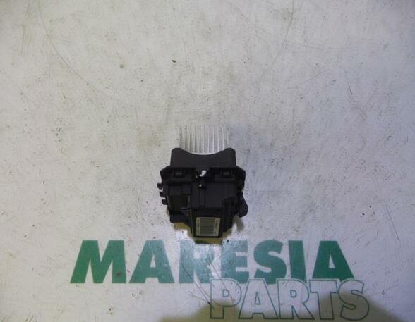 Resistor Interior Blower RENAULT Clio III (BR0/1, CR0/1)