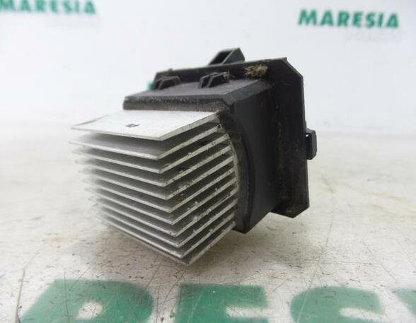 Resistor Interior Blower RENAULT MEGANE III Grandtour (KZ0/1)