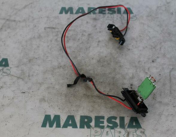 Resistor Interior Blower RENAULT Twingo II (CN0)