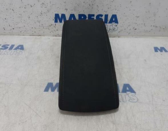 Armrest RENAULT MEGANE III Hatchback (BZ0/1_, B3_)