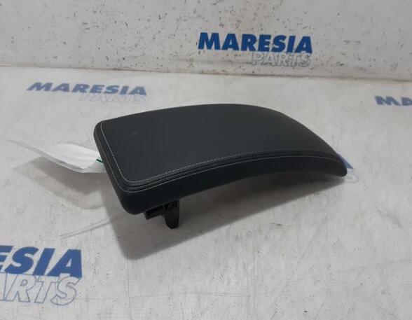 Armrest RENAULT MEGANE III Grandtour (KZ0/1)