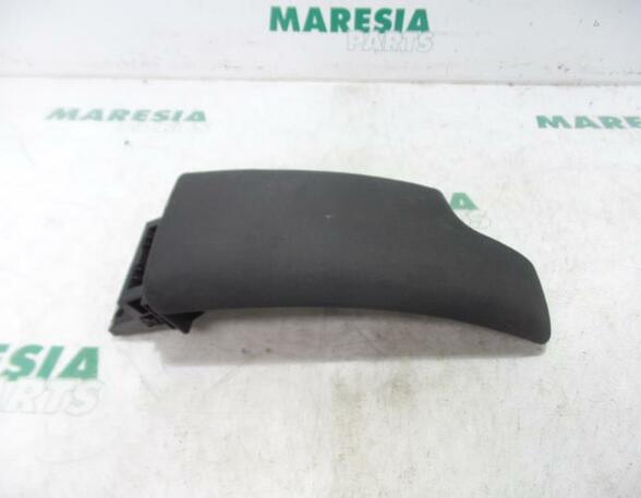 Armrest RENAULT MEGANE III Grandtour (KZ0/1)