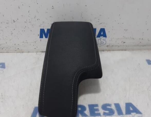 Armrest RENAULT MEGANE III Hatchback (BZ0/1_, B3_)