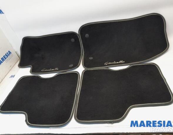 Floor mat (Carpet Mat) ALFA ROMEO GIULIETTA (940_)