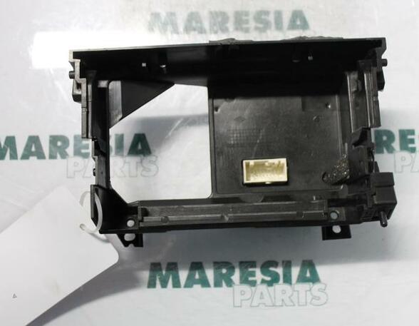 Monitor Navigationssystem Renault Espace IV K 8200154477 P3071670