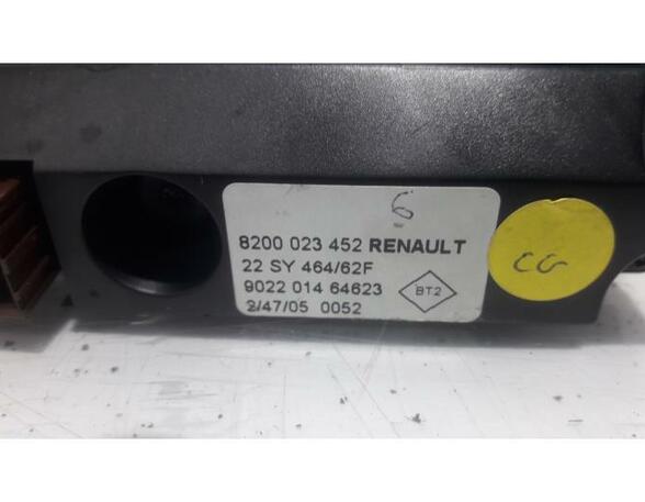 Monitor Navigationssystem Renault Espace IV K 8200023452 P13755671