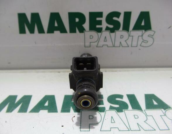 Injector Nozzle PEUGEOT 406 (8B)