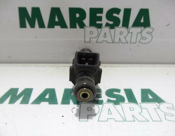 Injector Nozzle PEUGEOT 406 (8B)