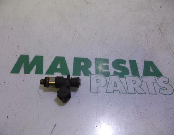 Injector Nozzle RENAULT Twingo II (CN0)