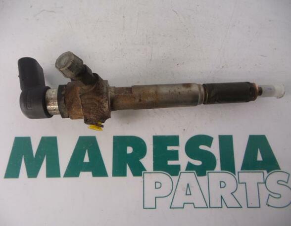 Injector Nozzle RENAULT MEGANE II Estate (KM0/1_)