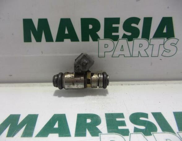 Injector Nozzle RENAULT Laguna I Grandtour (K56)