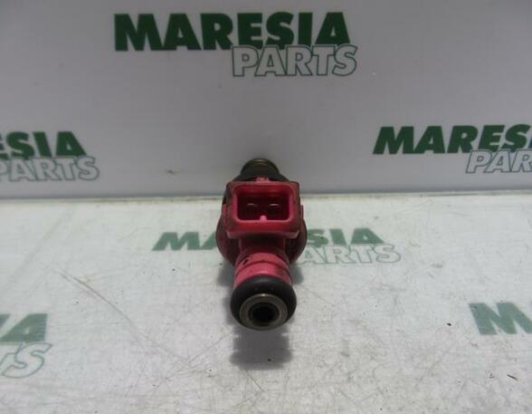 Injector Nozzle RENAULT TWINGO I (C06_)