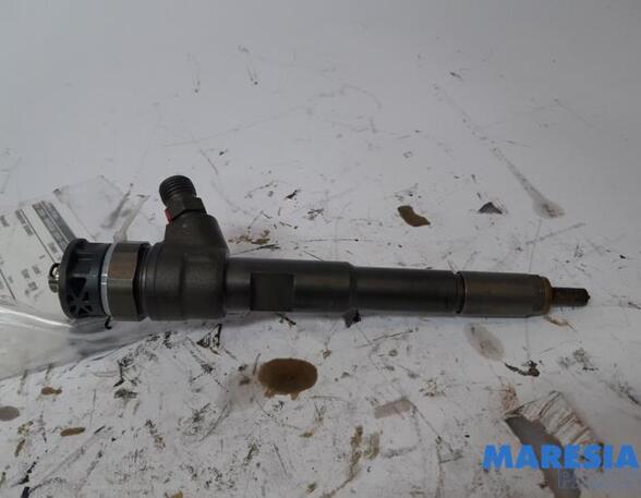 Injector Nozzle RENAULT KANGOO Express (FW0/1_)