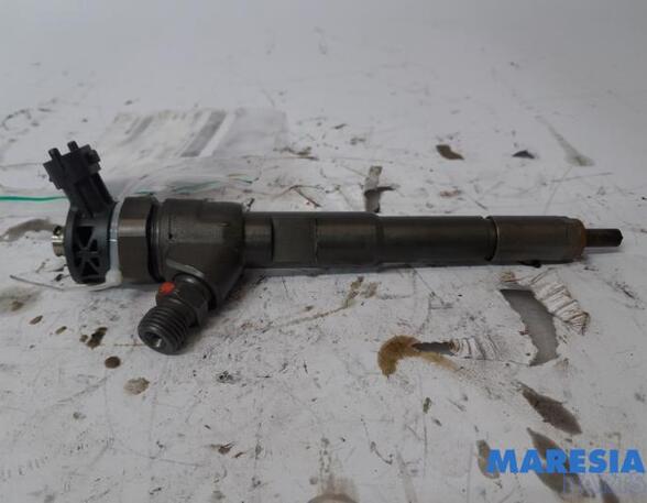 Injector Nozzle RENAULT KANGOO Express (FW0/1_)