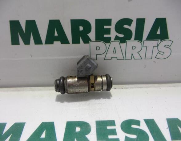 Injector Nozzle RENAULT LAGUNA I Grandtour (K56_)