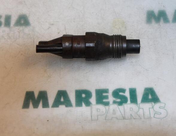 Injector Nozzle PEUGEOT 306 Hatchback (7A, 7C, N3, N5), FIAT ULYSSE (220_), PEUGEOT 406 (8B), FIAT SCUDO Van (220_)