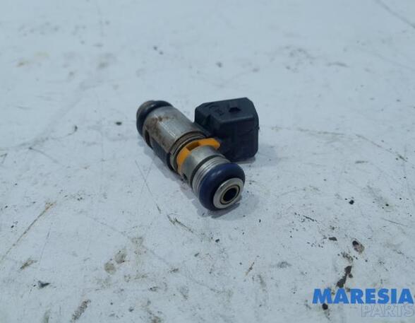 Injector Nozzle FIAT STILO Multi Wagon (192_), FIAT GRANDE PUNTO (199_), FIAT PUNTO EVO (199_), FIAT PUNTO (199_)