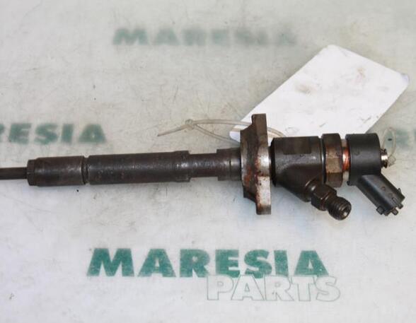 Injector Nozzle PEUGEOT 407 SW (6E_), CITROËN C5 II Break (RE_), PEUGEOT 206 CC (2D), PEUGEOT 207 (WA_, WC_)