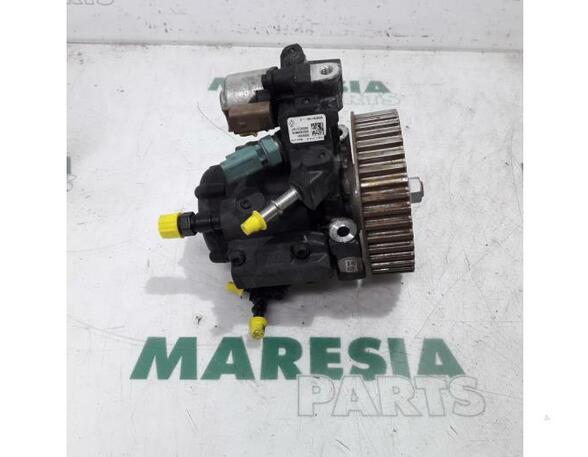 Fuel Pump RENAULT Twingo II (CN0)