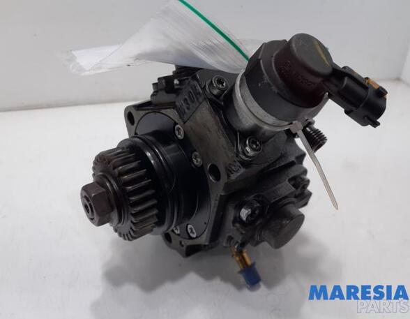 Fuel Pump OPEL VIVARO B Van (X82)