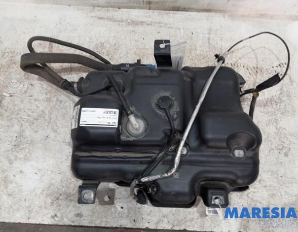 Tank AdBlue Renault Trafic III Kasten FG 172A21178R P19402213