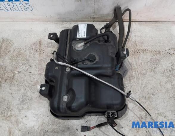 Tank AdBlue Renault Trafic III Kasten FG 172A21178R P19402213