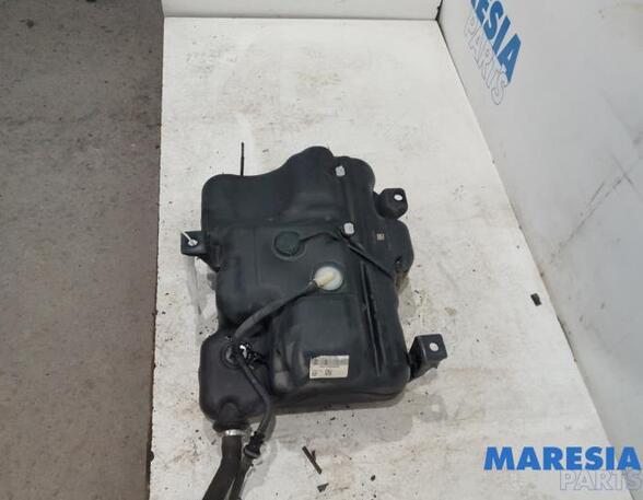 Tank AdBlue Renault Trafic III Kasten FG 172A21178R P19817878