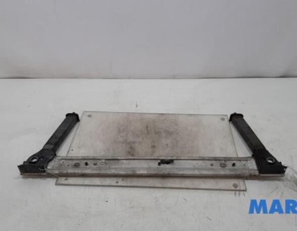 Radiator Mounting RENAULT MEGANE III Hatchback (BZ0/1_, B3_)