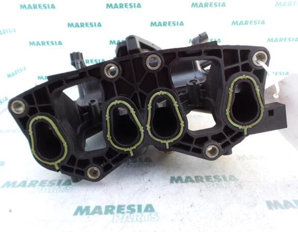 Ansaugkrümmer Fiat Panda 141 46526284 P582630