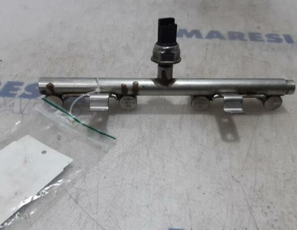 Petrol Fuel Rail PEUGEOT 5008 (0E, 0U)