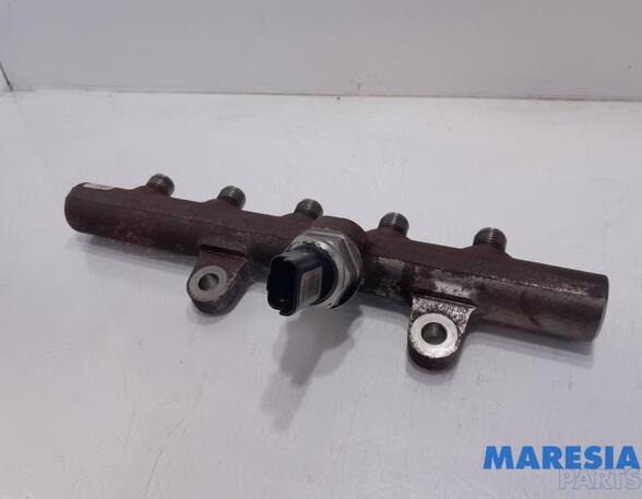 Petrol Fuel Rail RENAULT Megane III Schrägheck (B3, BZ0/1)