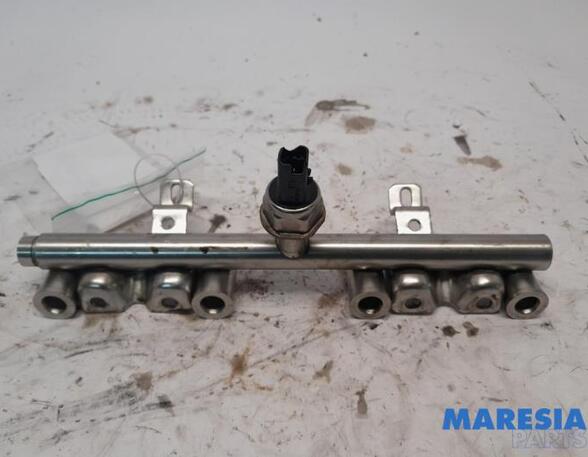 Petrol Fuel Rail PEUGEOT 308 I (4A, 4C), PEUGEOT 308 SW I (4E, 4H), CITROËN C5 III Break (TD), PEUGEOT 308 CC (4B)